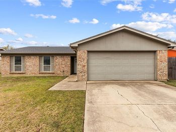 1245 N Knowles Drive 