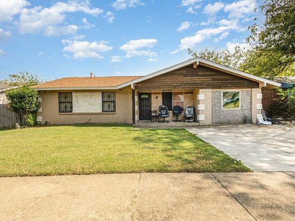 3462  Pebbleshores Drive , Dallas Texas 75241