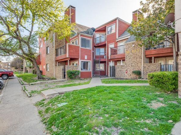 9825  Walnut Street  M 205, Dallas Texas 75243