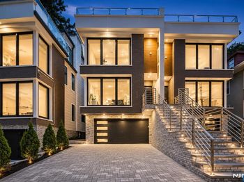506 Undercliff Avenue