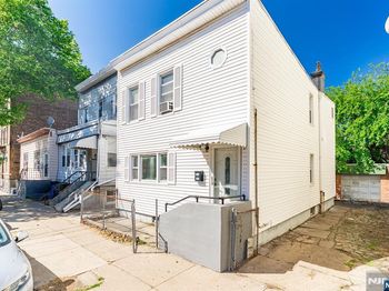 164 Hopkins Avenue