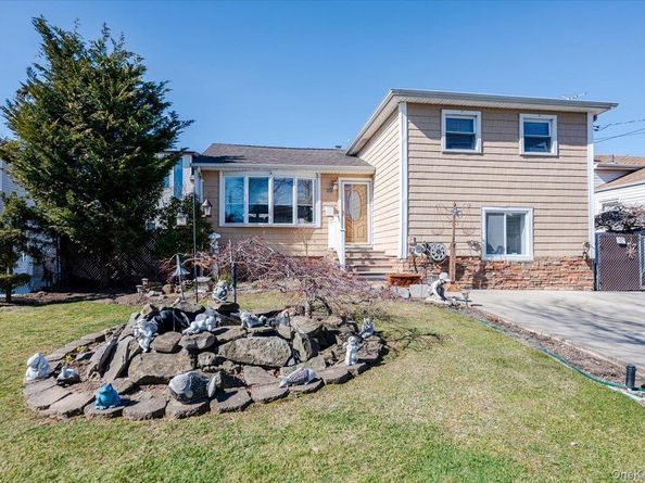 22 Cheshire Road, Inwood NY 11096