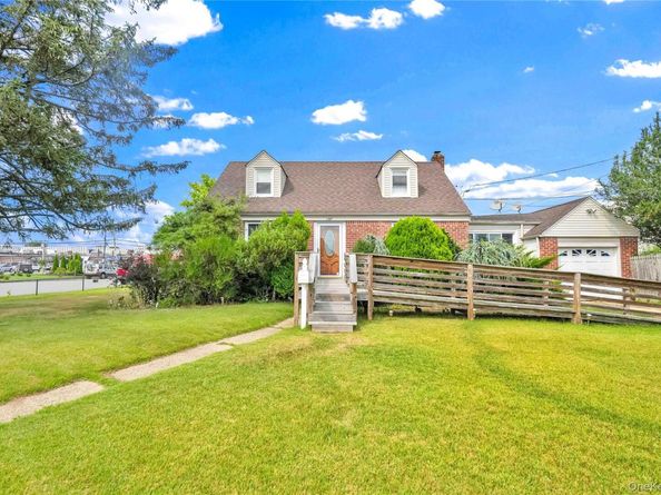 2347 Roosevelt Avenue, East Meadow NY 11554