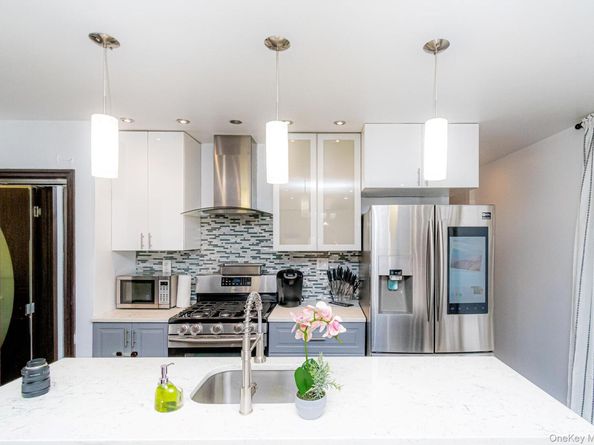 52 Bradford Street, Brooklyn NY 11207