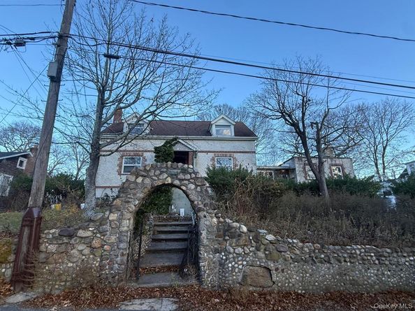 5 Oakland Avenue, Rocky Point NY 11778