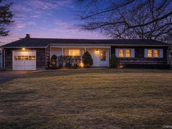 182 Connetquot Drive