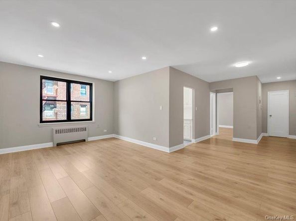 88-09 Northern Blvd Boulevard 505, Jackson Heights NY 11372