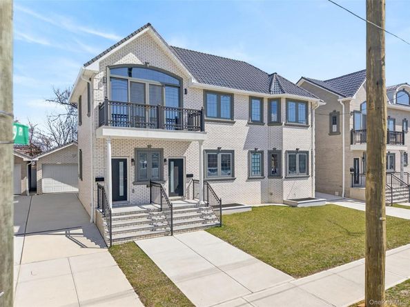 150-17 Hawtree Street, Ozone Park NY 11417