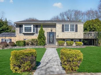 7 Phyllis Drive