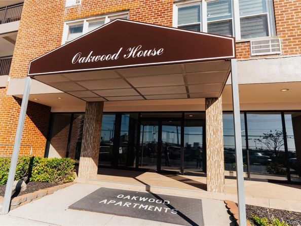 1 E Broadway 2B, Long Beach NY 11561