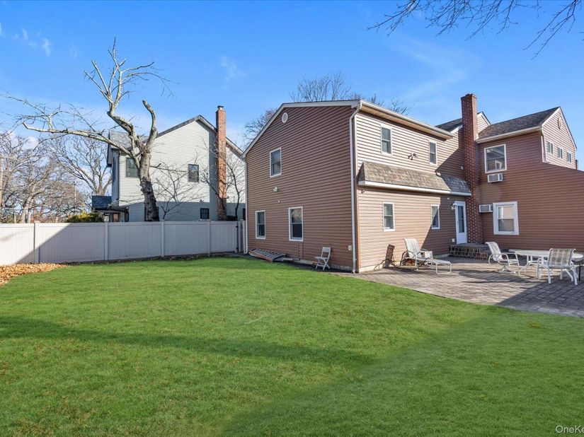 303 Oak Street, South Hempstead NY 11550