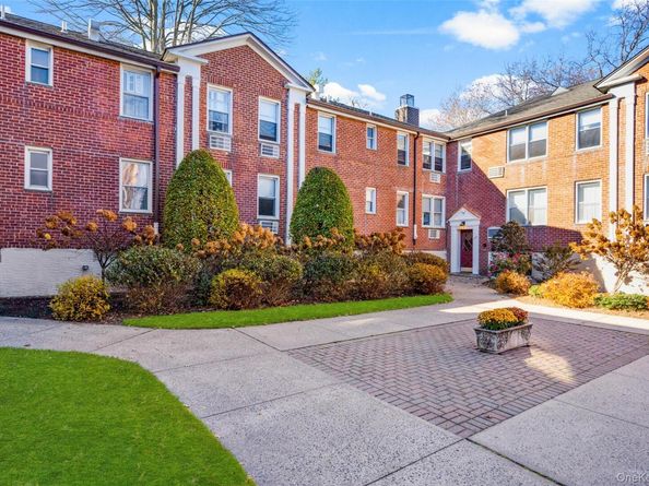 704 Palmer Court Unit 1B, Mamaroneck NY 10543