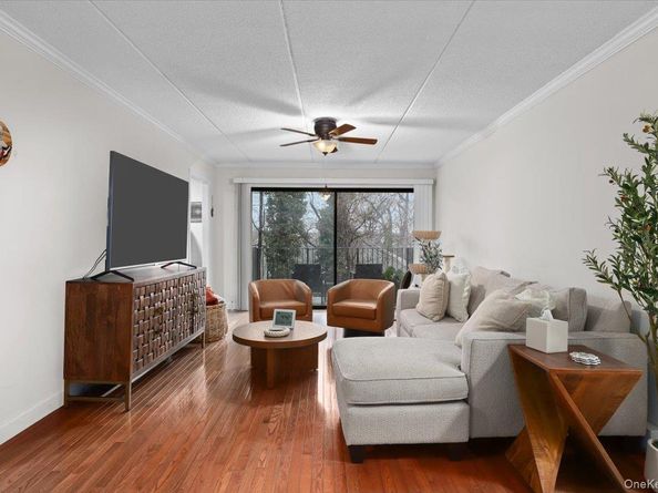 130 Colonial Parkway 1F, Yonkers NY 10710