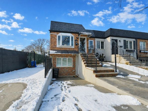 6701 Eliot Avenue, Middle Village NY 11379