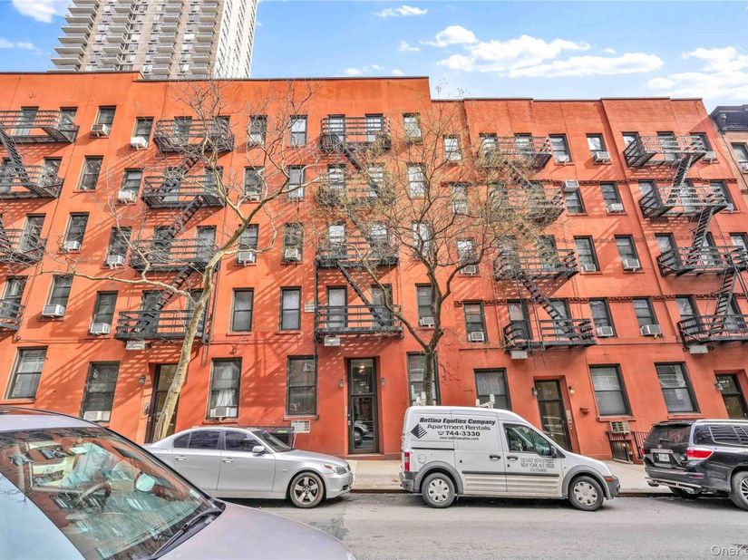 211 E 88 Street 2A, New York (Manhattan) NY 10128