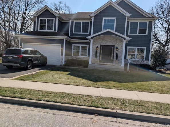 10 Beverly Road, Farmingdale NY 11735