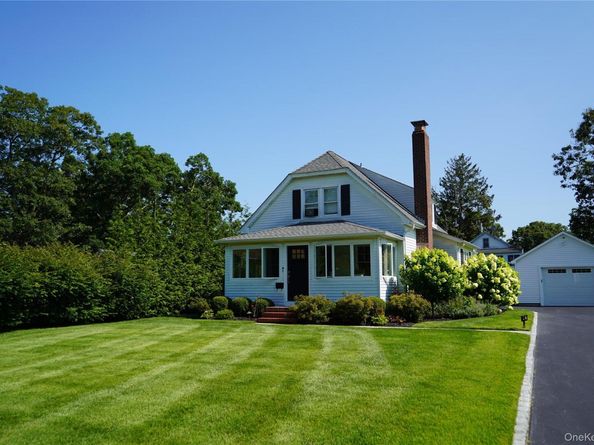 24 Pegs Lane, Riverhead NY 11901