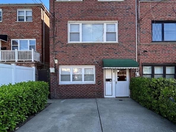 250 Huntington Avenue, Bronx NY 10465