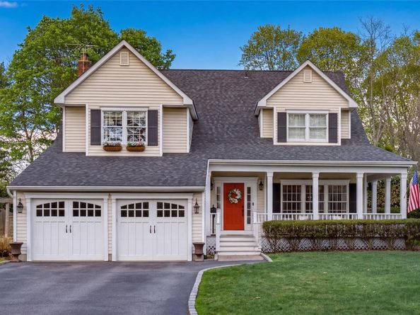119 6th Street, Saint James NY 11780