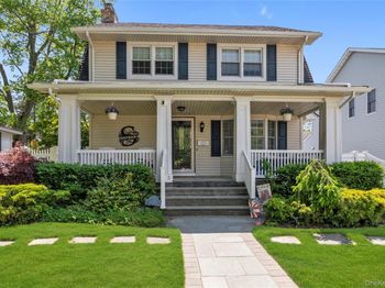 5 Lloyd Avenue