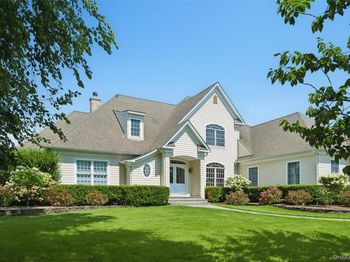 2675 Laurel Trail