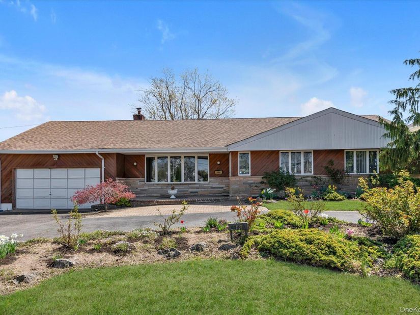 119 Ocean Avenue, Massapequa NY 11758