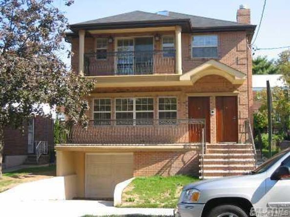 13-31 209th St, Bayside NY 11360