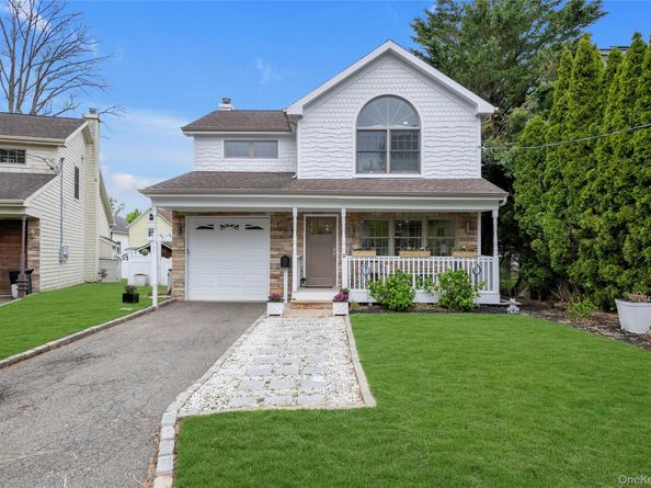 22 Madison Street, Port Washington NY 11050