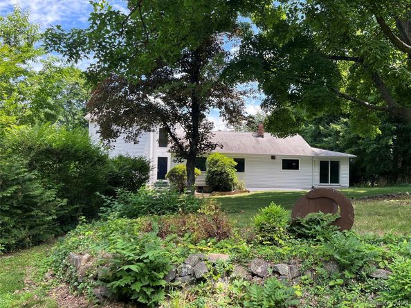 17 Montrose Station Road, Montrose NY 10548