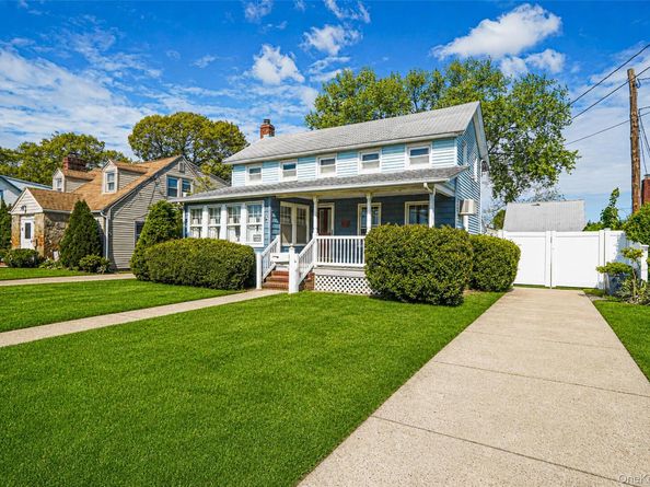 2958 Court Street, Oceanside NY 11572