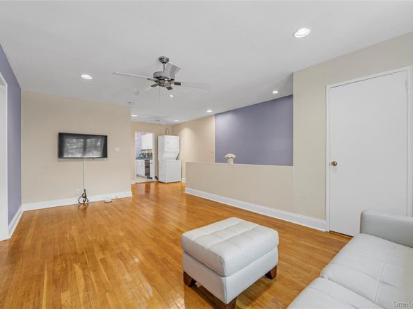 226-09 Union Turnpike B, Bayside NY 11364