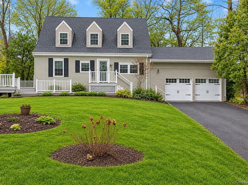 72 Daly Road, East Northport NY 11731