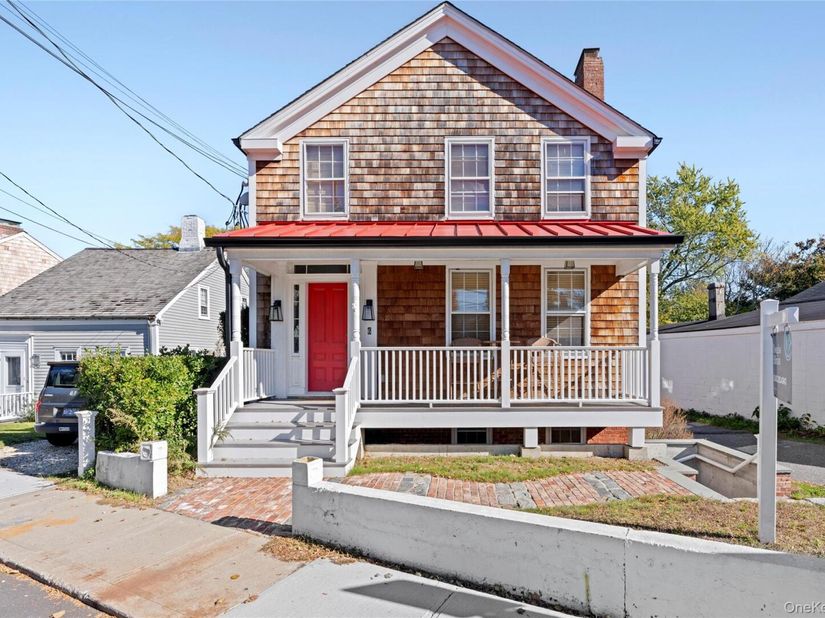 6 Rector Street, Sag Harbor NY 11963