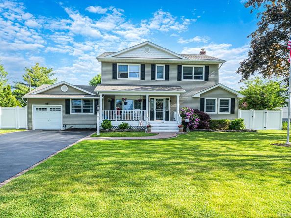 103 Hilary Street, West Sayville NY 11796