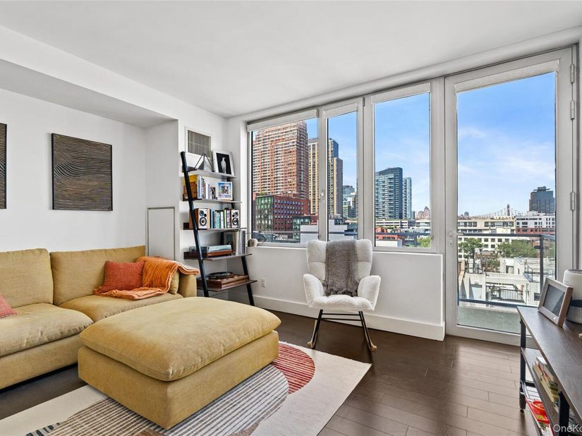 519 Borden Avenue 7B, Long Island City NY 11101