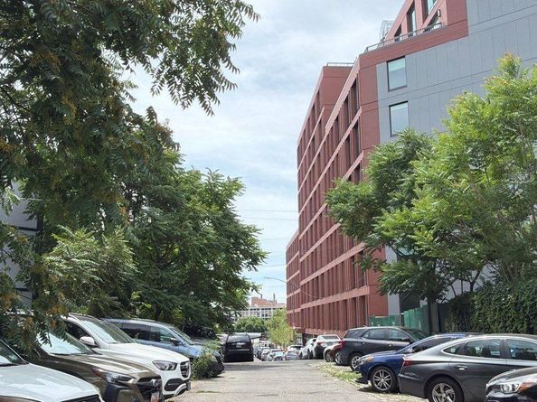 72 Clove Road 762, Brooklyn NY 11225