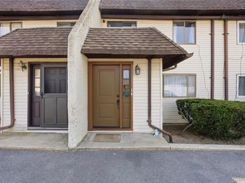 88 E Valley Stream Boulevard