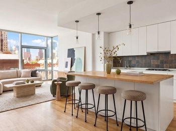 425 W 53RD Street