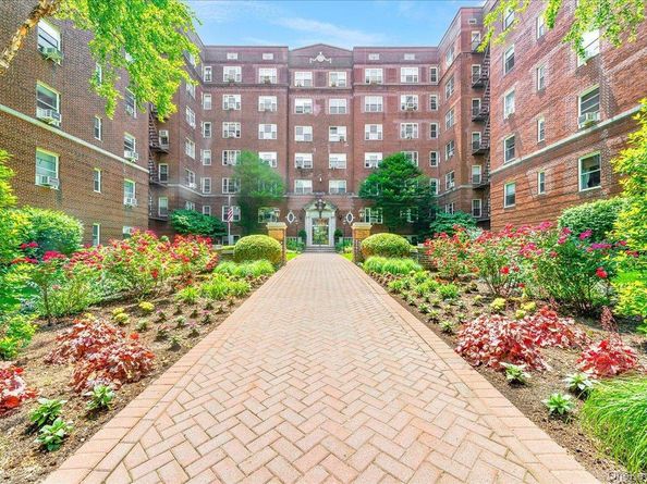 113-14 72nd Road 2J, Forest Hills NY 11375