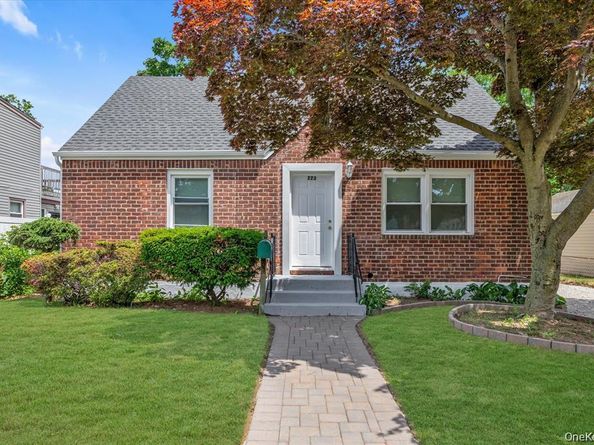 773 Nostrand Avenue, Uniondale NY 11553
