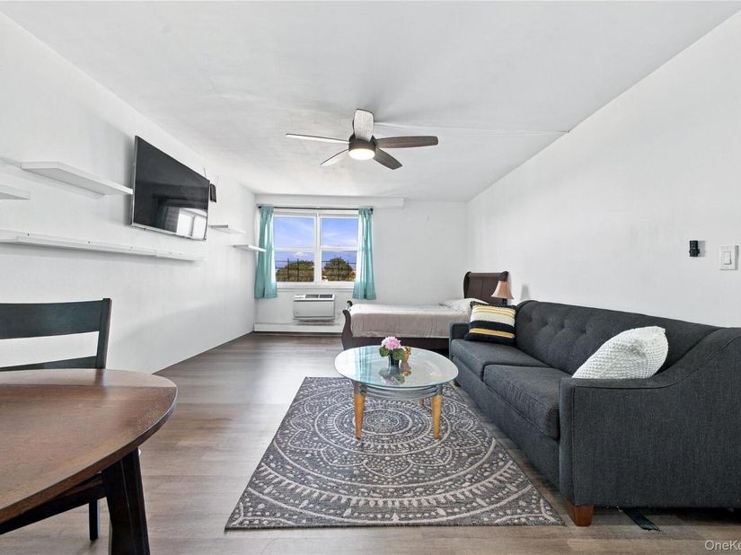164-20 Highland Avenue 7J, Jamaica Hills NY 11432