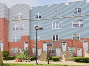 219 Admiral Lane