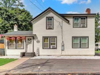 7 Mooney Pond Road
