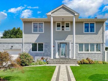 204 Bayview Avenue