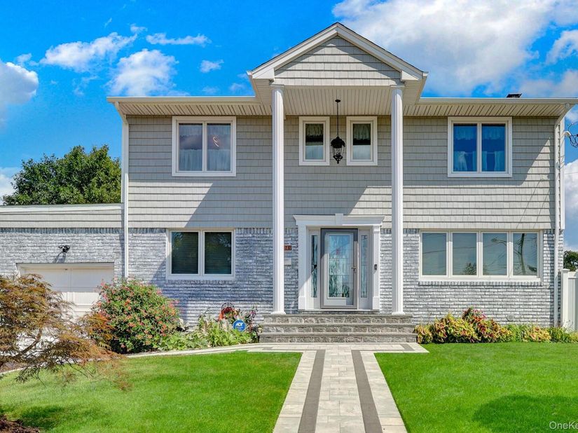 204 Bayview Avenue, Massapequa NY 11758