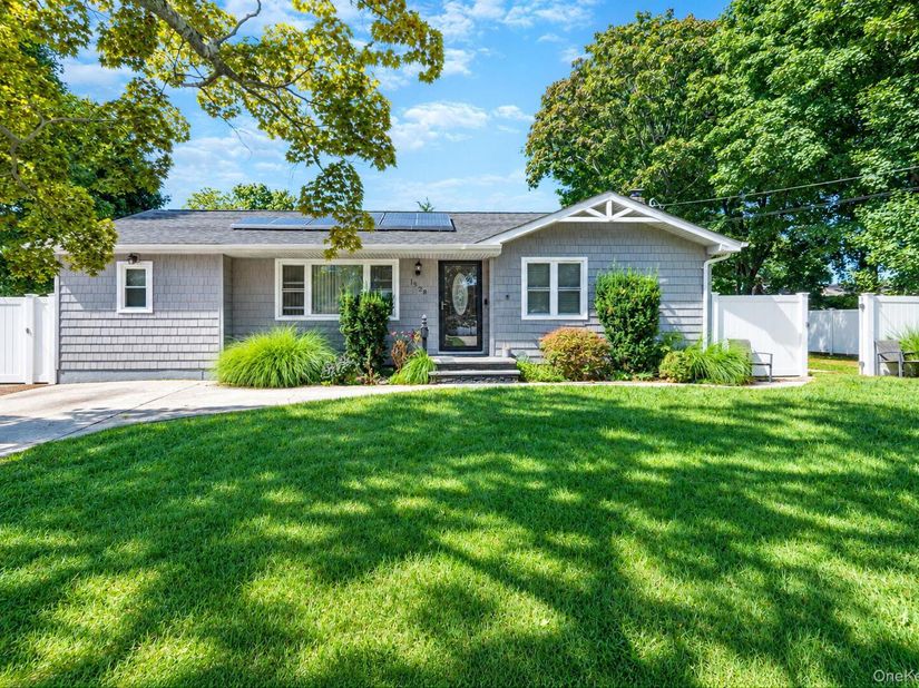 1528 Baldwin Boulevard, Bay Shore NY 11706