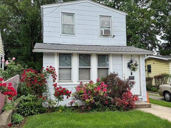 12128 Benton Street, Springfield Gardens NY 11413