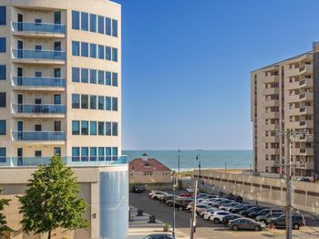 410 E Broadway