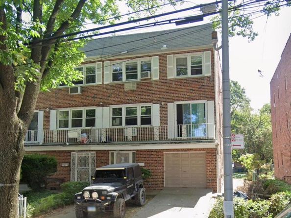 15022 Roosevelt Avenue, Flushing NY 11354