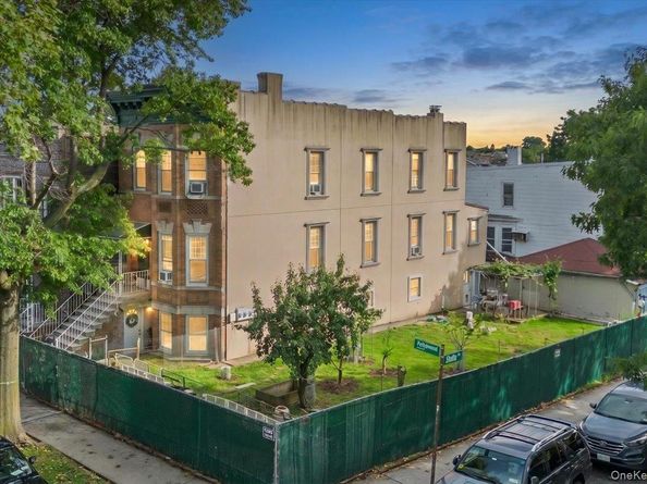 1543 Hollywood Avenue, Bronx NY 10461